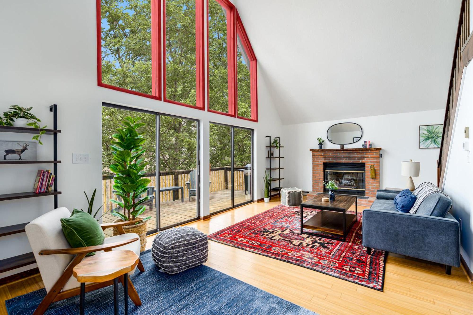 Modern Chalet Cabin W Hot Tub, Deck&Grill, & Wifi! Inwood Extérieur photo